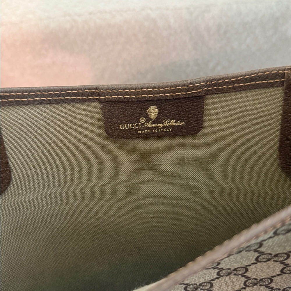 Gucci Vintage GG Supreme Monogram Tote with Green & Red Web Handle - Picture 11 of 13